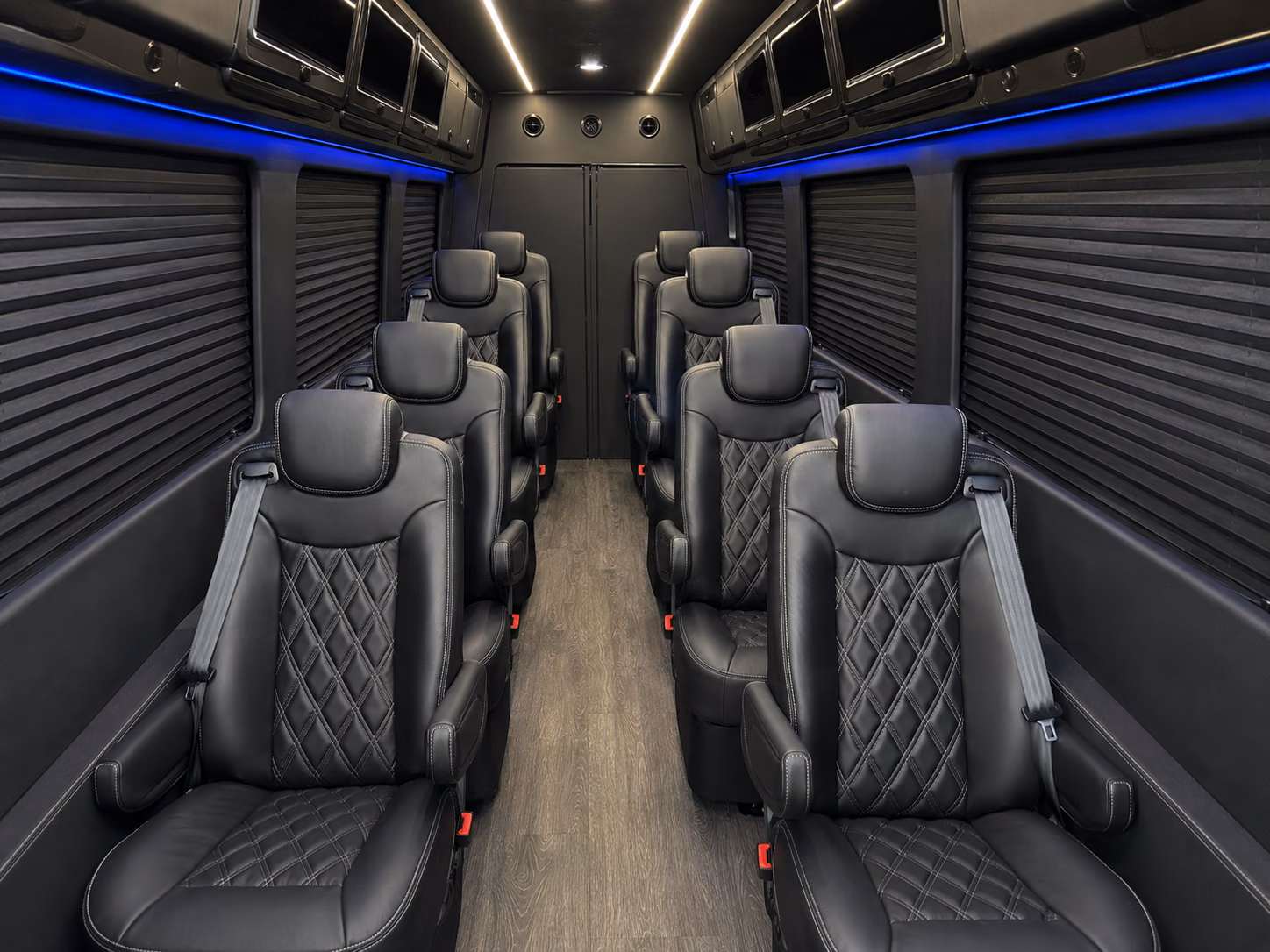 find the perfect transportation for your next airport transfer 3
