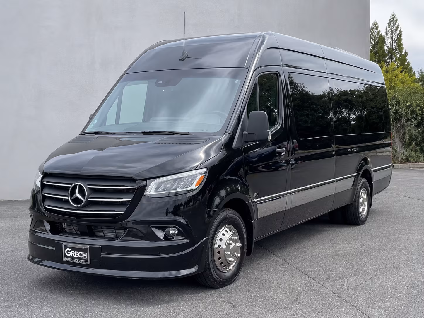 find the perfect transportation for your next private event 3